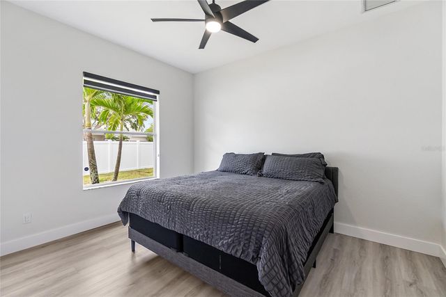 6603 38TH STREET E, Sarasota, FL 34243