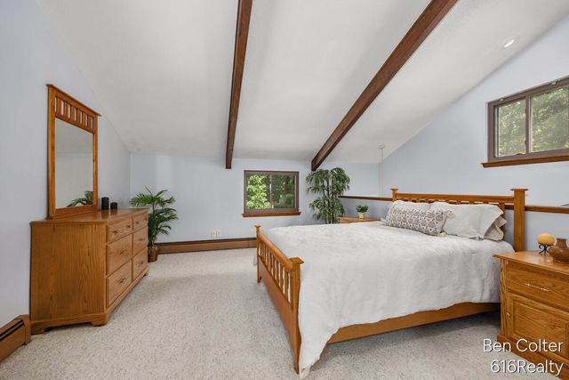 3161 Emberwood Drive SE, Lowell, MI 49331