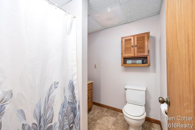 3161 Emberwood Drive SE, Lowell, MI 49331