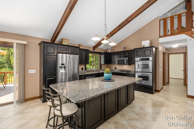 3161 Emberwood Drive SE, Lowell, MI 49331