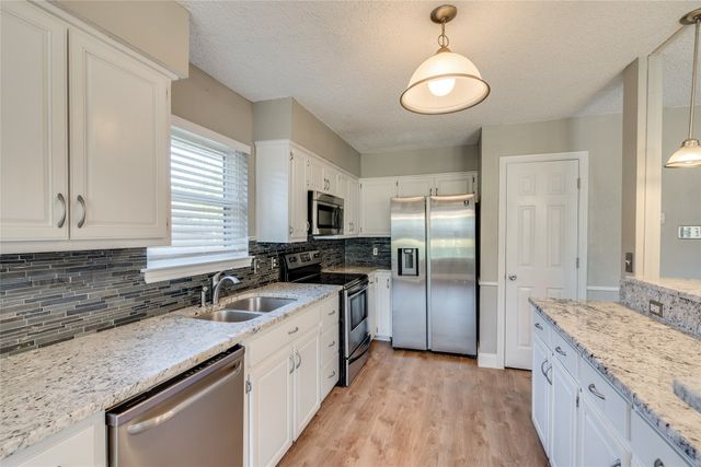 3104 Steve Drive, Hurst, TX 76054