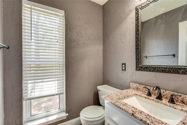 3104 Steve Drive, Hurst, TX 76054