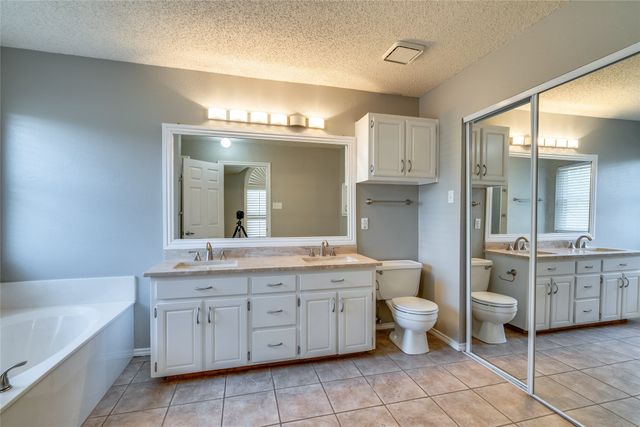 3104 Steve Drive, Hurst, TX 76054