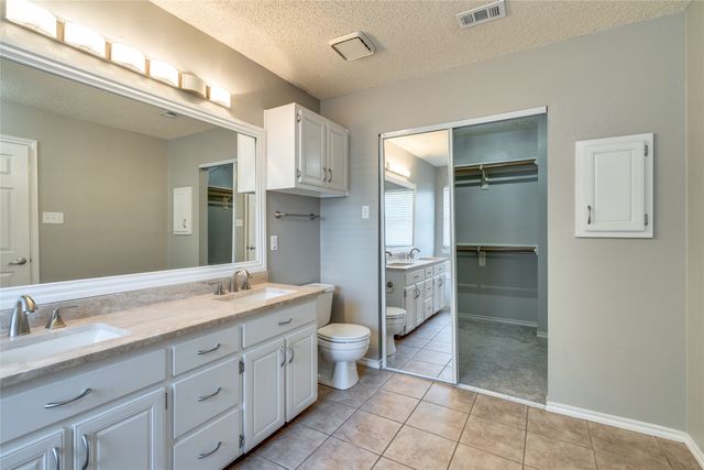 3104 Steve Drive, Hurst, TX 76054