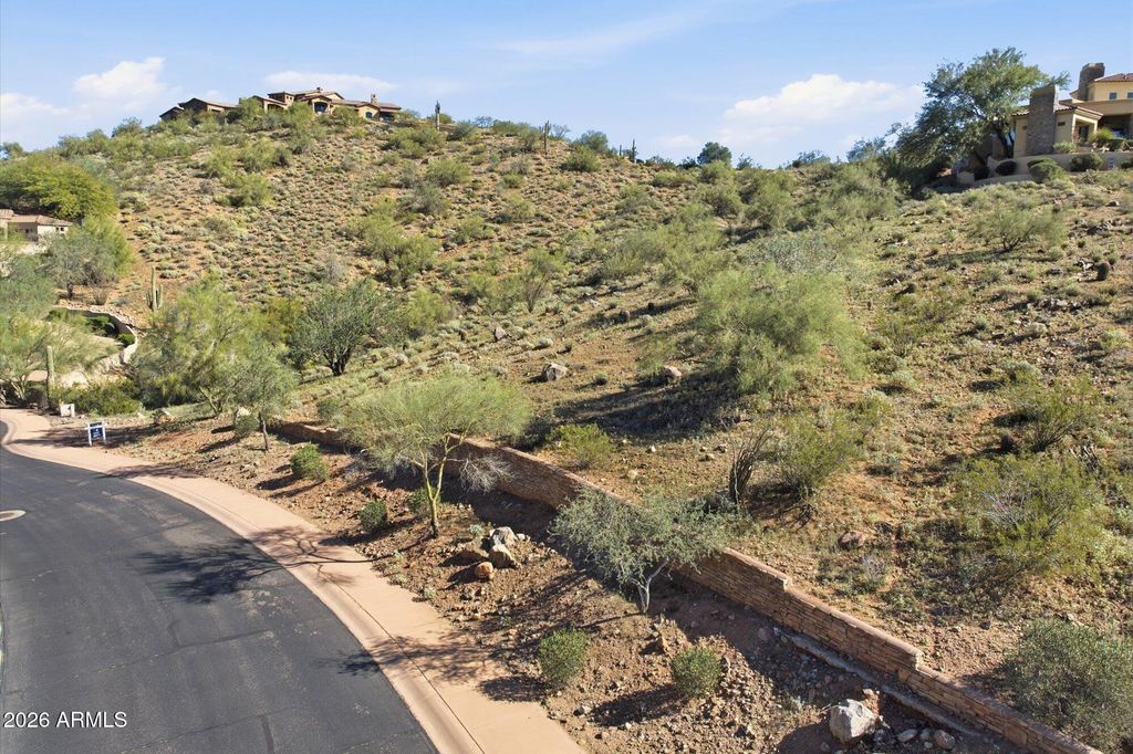 Image 7 of property listing at 10125 N MCDOWELL VIEW Trail 22, Fountain Hills, AZ 85268