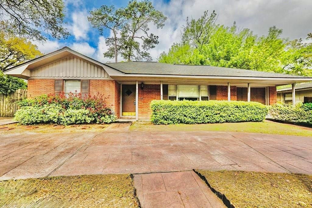 4825 Ella Boulevard, Houston, TX 77018