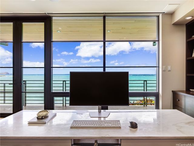 766 Mokulua Drive, Kailua, HI 96734