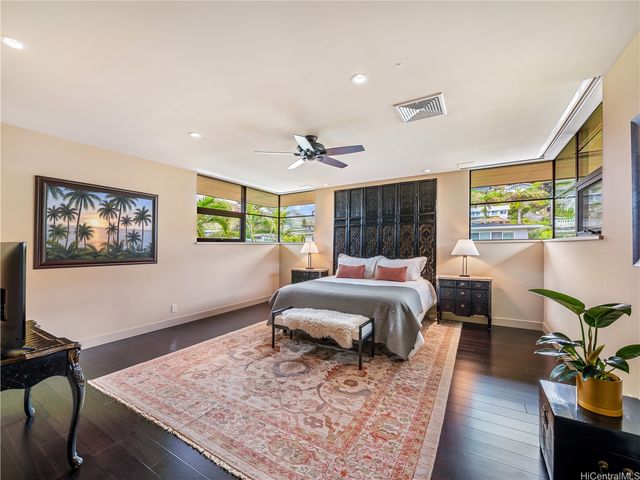 766 Mokulua Drive, Kailua, HI 96734