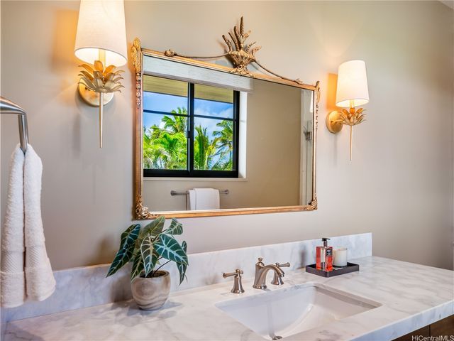 766 Mokulua Drive, Kailua, HI 96734