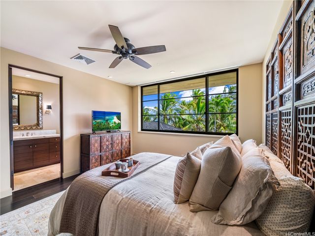766 Mokulua Drive, Kailua, HI 96734