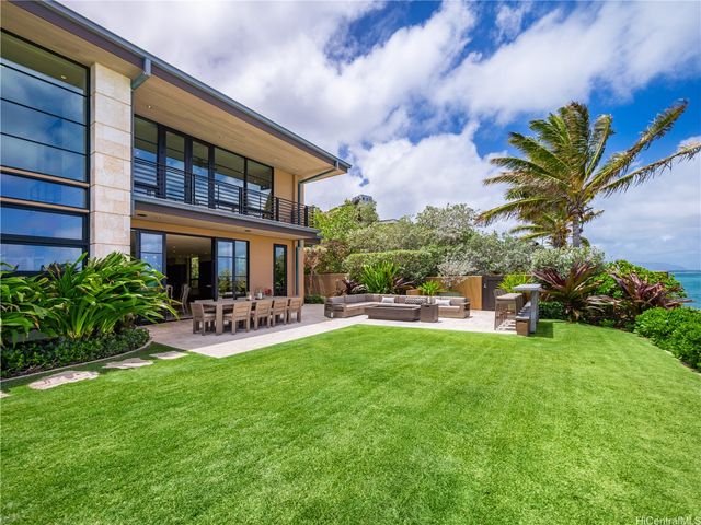 766 Mokulua Drive, Kailua, HI 96734