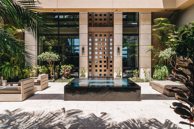 766 Mokulua Drive, Kailua, HI 96734