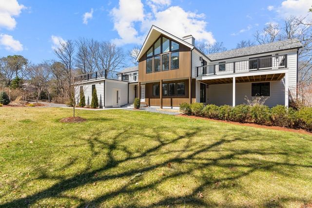 46 Greensward Circle, Mashpee, MA 02649