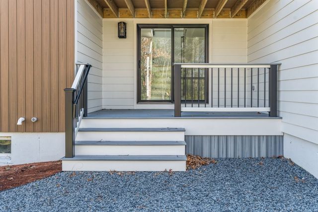 46 Greensward Circle, Mashpee, MA 02649