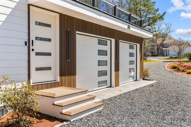 46 Greensward Circle, Mashpee, MA 02649