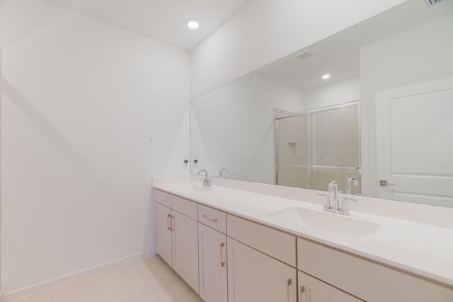 8618 Via Mar, Lake Worth, FL 33467