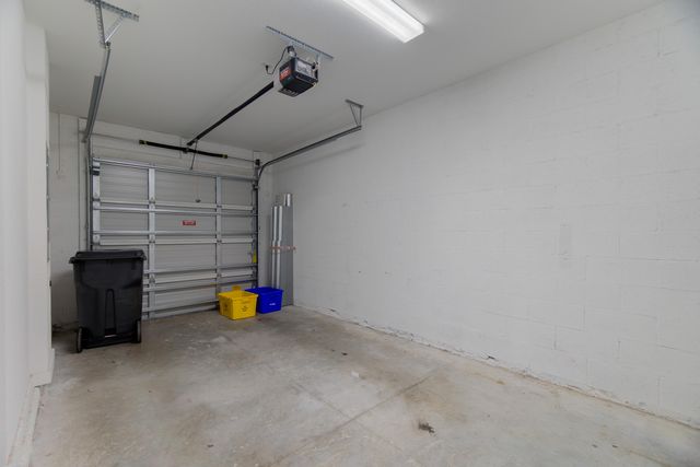 8618 Via Mar, Lake Worth, FL 33467