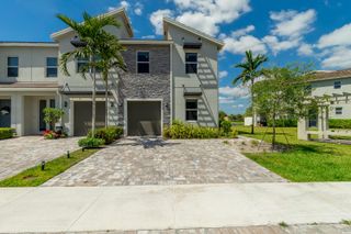 8618 Via Mar, Lake Worth, FL 33467