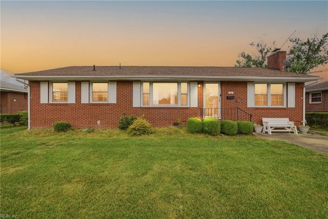 23 Prince George DR, Hampton, VA 23669