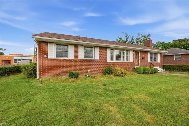 23 Prince George DR, Hampton, VA 23669