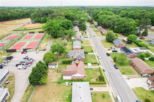 23 Prince George DR, Hampton, VA 23669