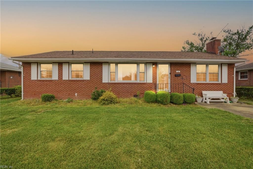23 Prince George DR, Hampton, VA 23669