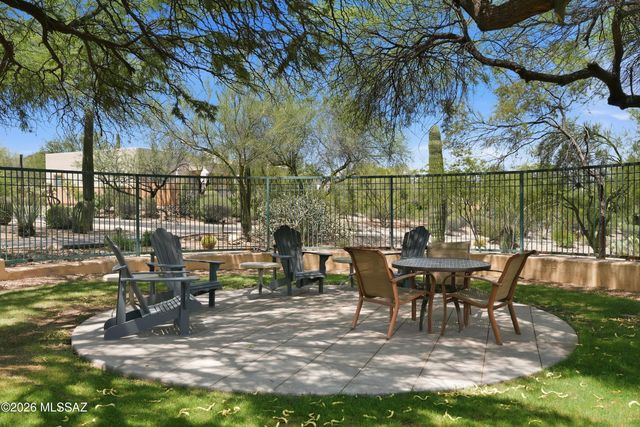 835 S Deer Meadow Loop, Tucson, AZ 85745