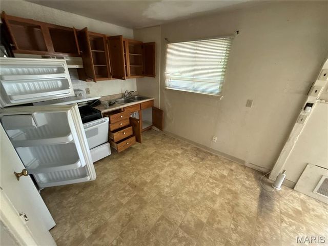 10245 Duke Drive, Unincorporated, MO 63136