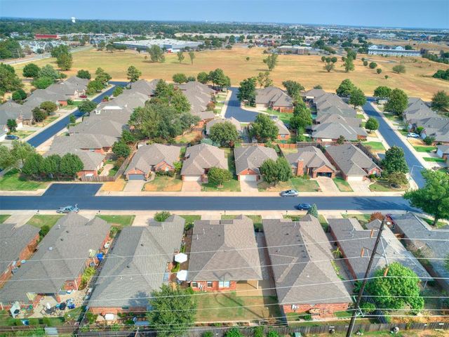 3316 Windjammer Street, Norman, OK 73072