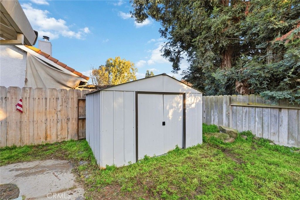 Image 12 of property listing at 1126 Sprig Court, Merced, CA 95340