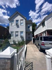 18811 Dunkirk Drive, Saint Albans, NY 11412