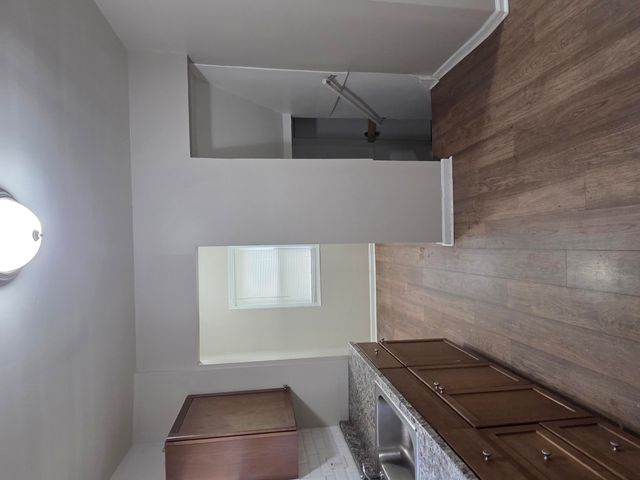 15765 Ward Avenue, Detroit, MI 48227