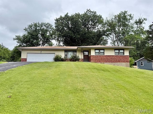 7127 Becker Road, Oakville, MO 63129