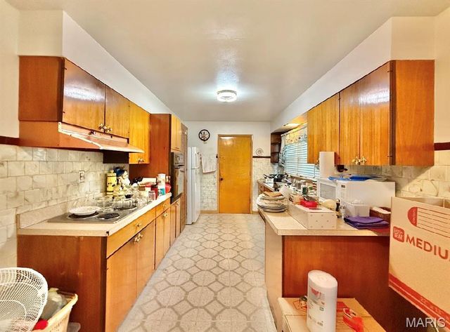 7127 Becker Road, Oakville, MO 63129