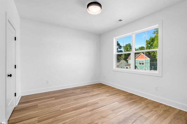 105 David Street, Greenville, SC 29609