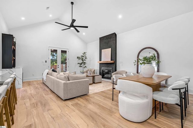 105 David Street, Greenville, SC 29609