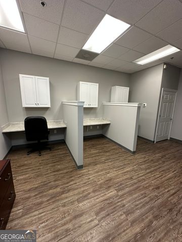 1961 Highway 42 N, Mcdonough, GA 30253