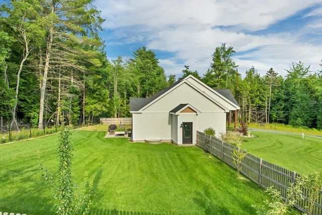 78 Union Wharf Road, Tuftonboro, NH 03853