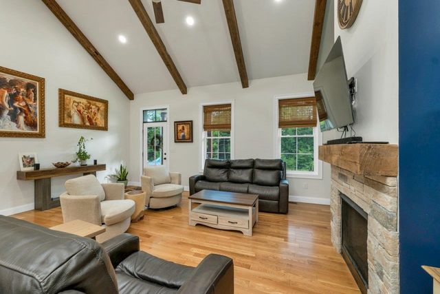 78 Union Wharf Road, Tuftonboro, NH 03853