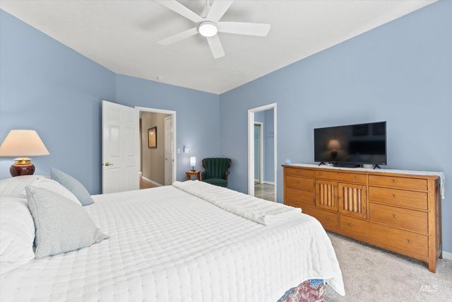 10594 N Bridle Way, Boise, ID 83714