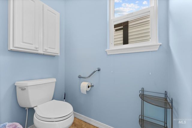 10594 N Bridle Way, Boise, ID 83714