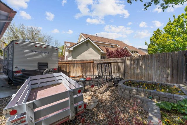 10594 N Bridle Way, Boise, ID 83714