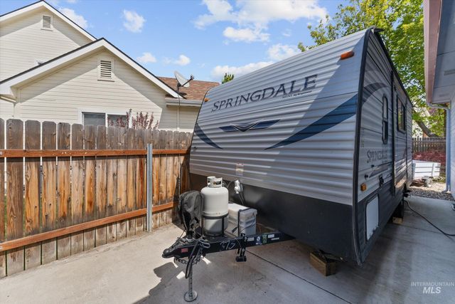 10594 N Bridle Way, Boise, ID 83714