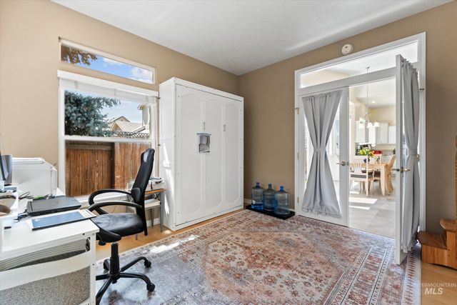 10594 N Bridle Way, Boise, ID 83714