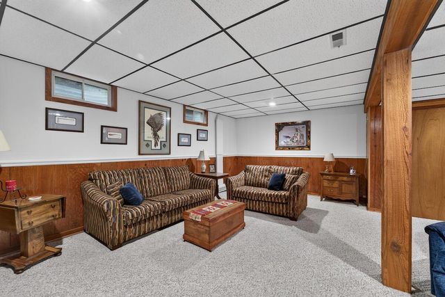 201 N Oakland AVENUE, Burlington, WI 53105