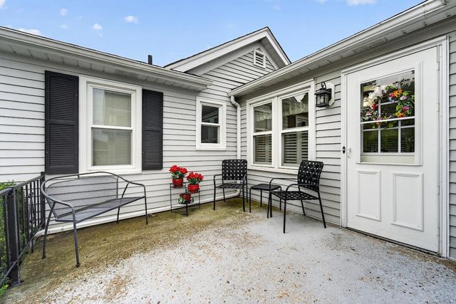 201 N Oakland AVENUE, Burlington, WI 53105