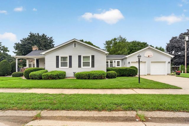 201 N Oakland AVENUE, Burlington, WI 53105
