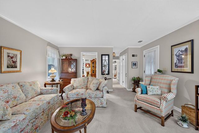 201 N Oakland AVENUE, Burlington, WI 53105