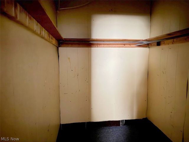 3934 Arnold Court, Cleveland, OH 44109