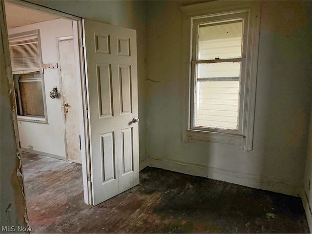 3934 Arnold Court, Cleveland, OH 44109